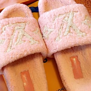 Fluffy Louis Vuitton slides